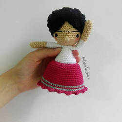 frida kahlo amigurumi crochet 