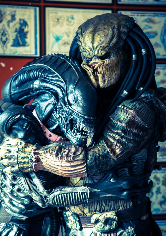 Alien Loves Predator