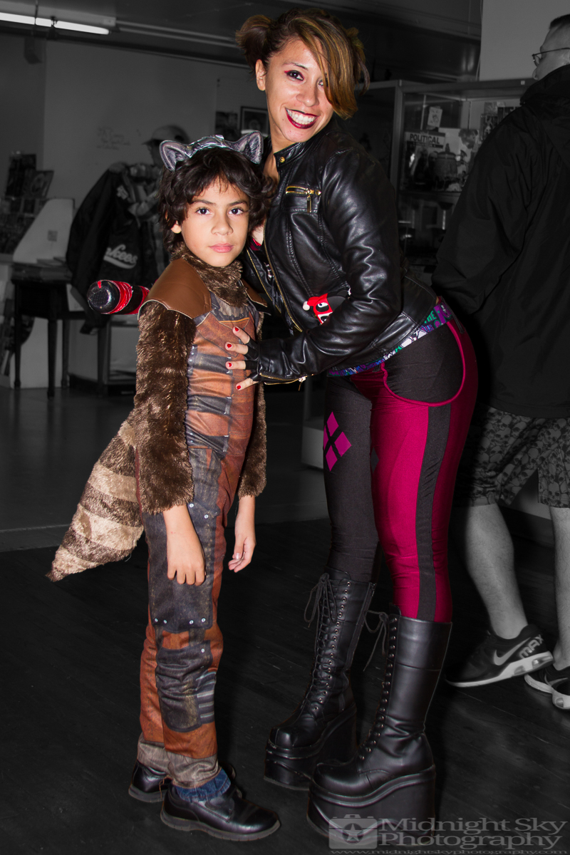 Rocket Raccoon and Harley Quinn cosplay