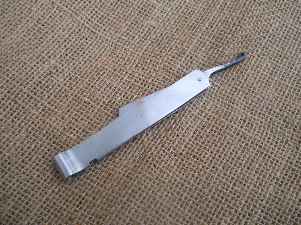 Late medieval razor by Abritishviking on DeviantArt