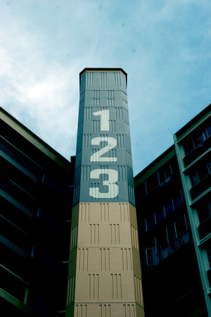 123