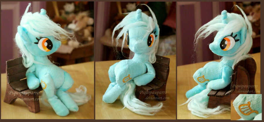 Sitting on a park bench - Lyra