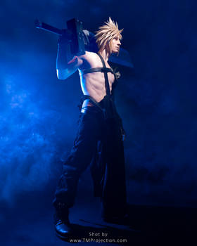 Cloud Strife Cosplay by TMProjection