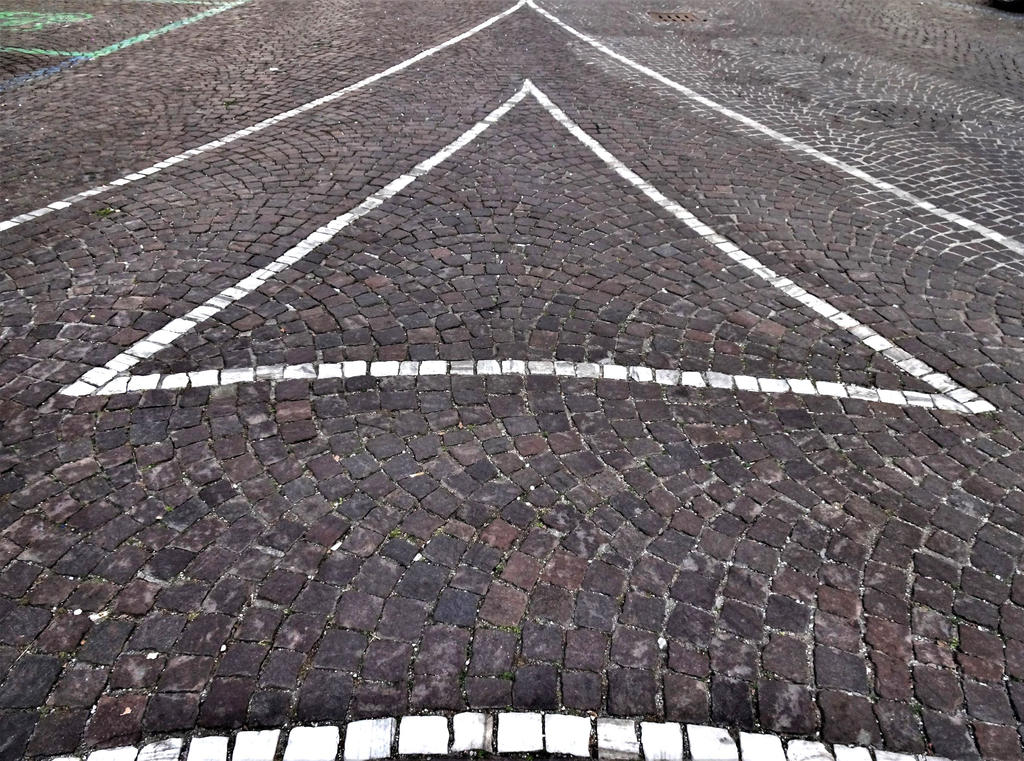 Triangular Shape Road Road triangle by surfanta on DeviantArt