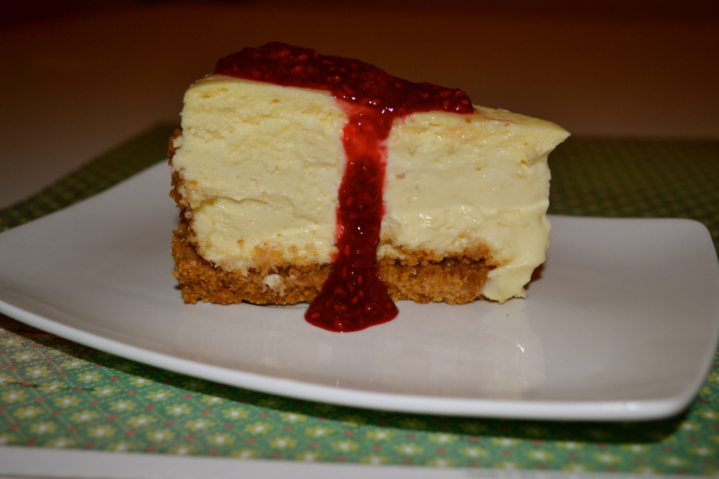 Luscious Vanilla Cheesecake