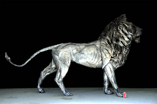 METAL LION SCULPTURE    BY   SeLCUK YILMAZ