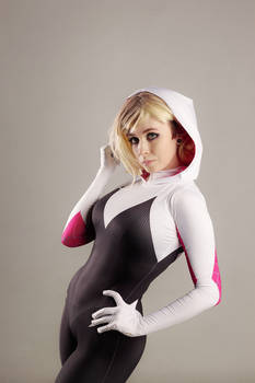 Spider Gwen 5