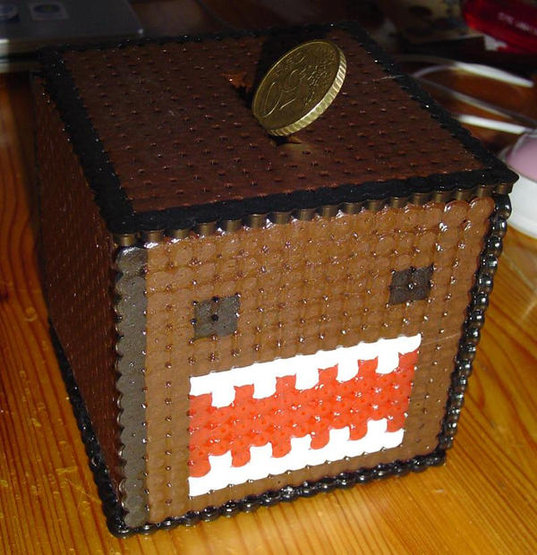 Hama Beads - Moneybox Domo Kun