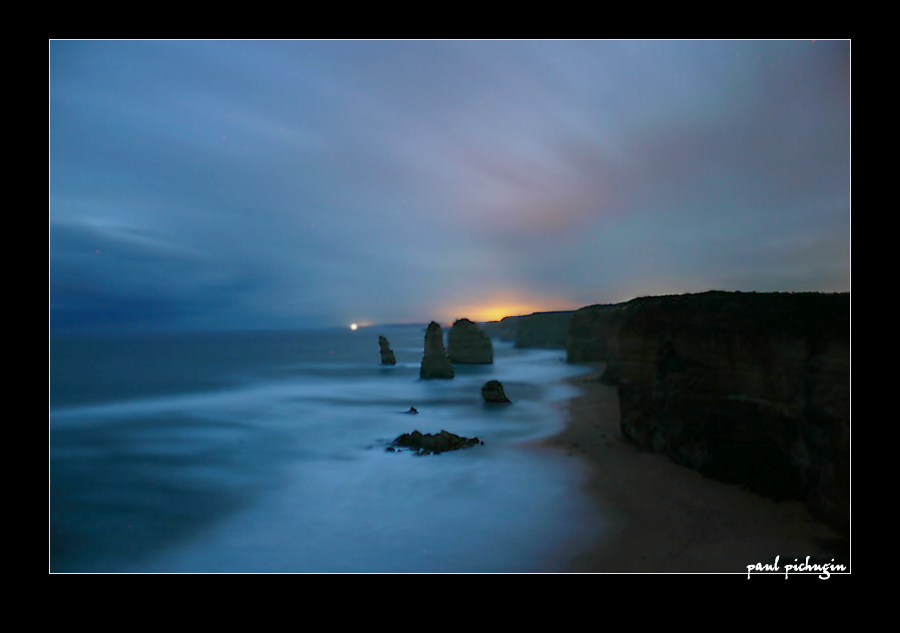 12 Apostles at Night