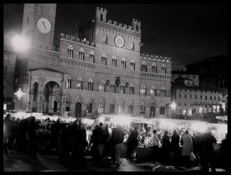 Christmas market in Siena