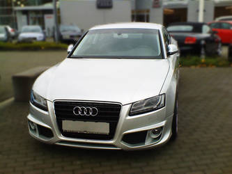 Audi A5 - Front view