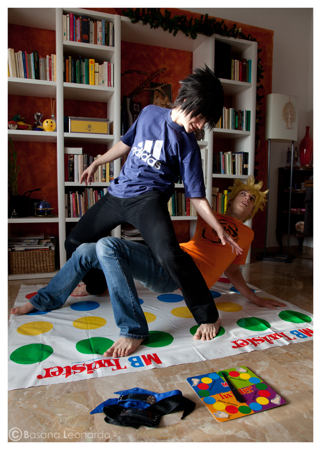 SasuNaru, Twister Game