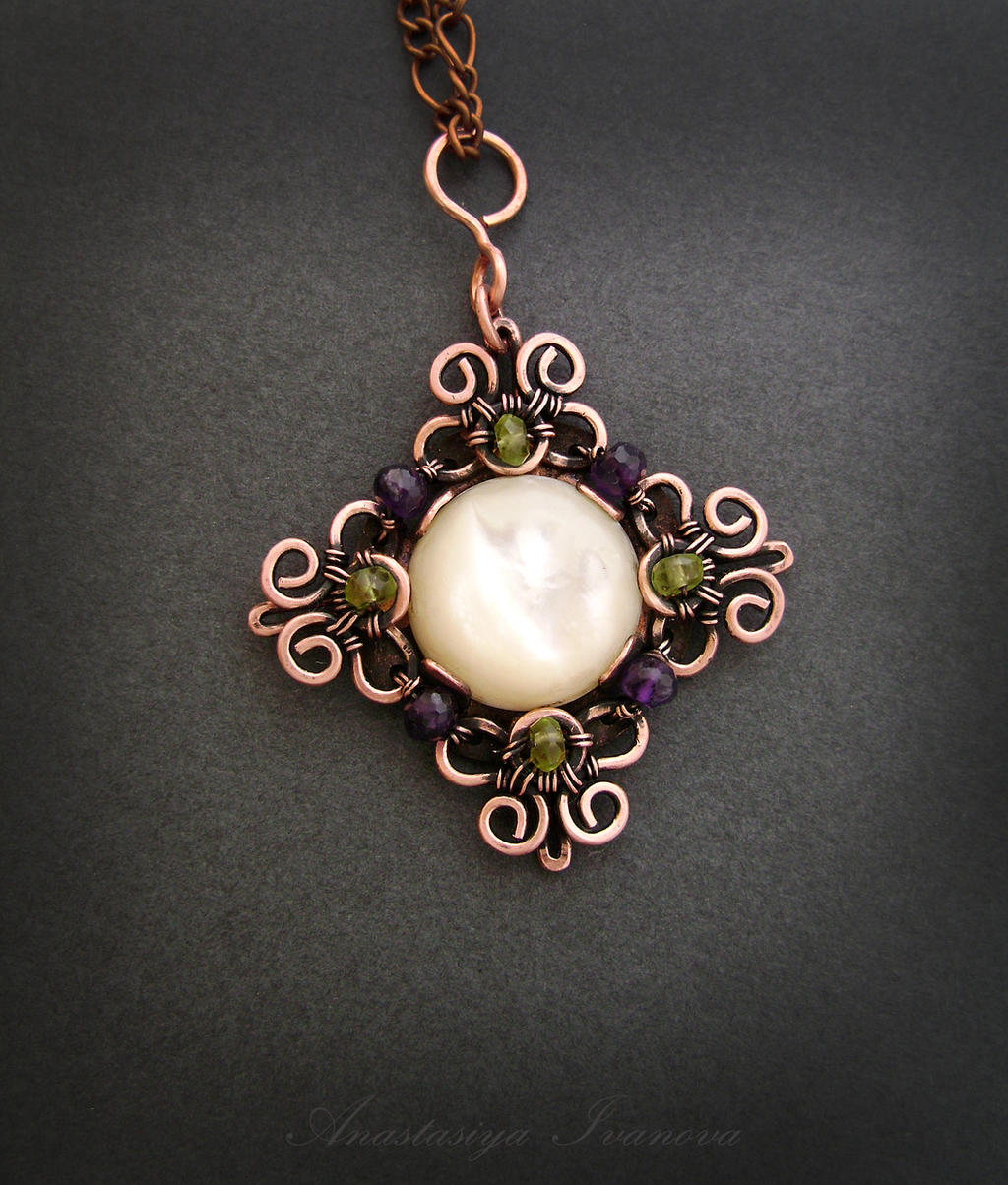 pendant with pearl