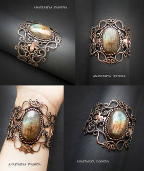 bracelet with labradorite