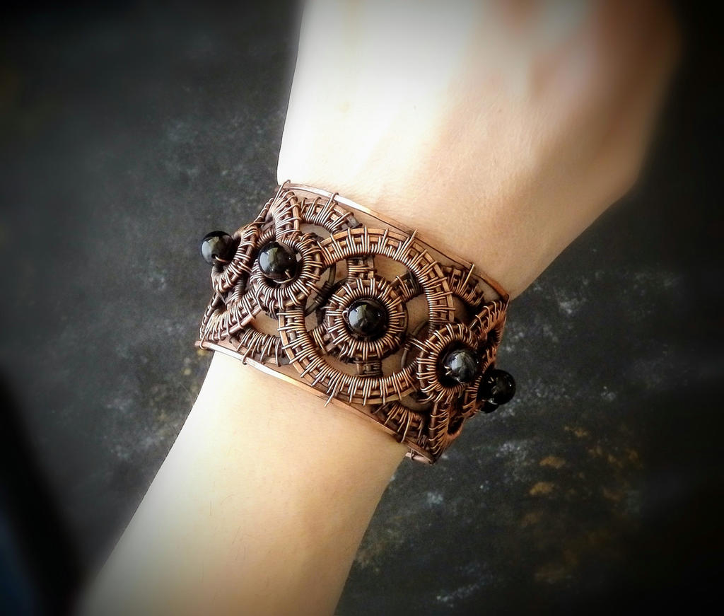 Iv83 Bracelet with agate by nastya-iv83 on DeviantArt