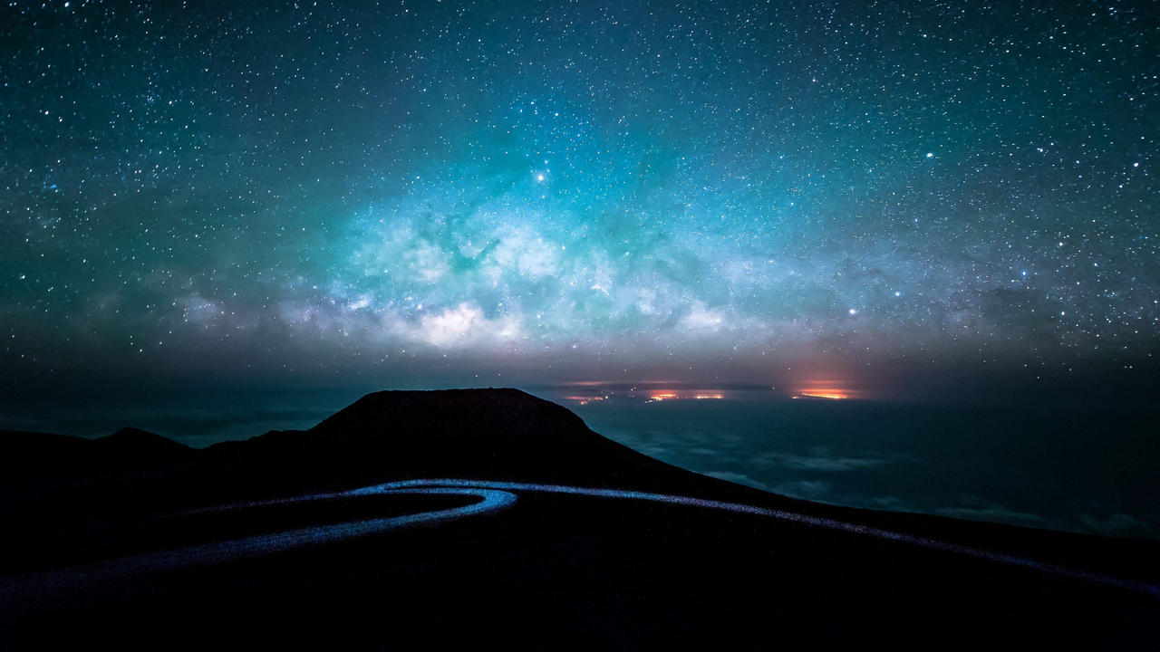 Hình nền đêm sao 4K: Bầu trời đầy sao trở nên nổi bật và sống động hơn bao giờ hết với những hình nền đêm sao 4K. Hãy tận hưởng chất lượng hình ảnh cực cao và đồng thời thỏa sức ngắm nhìn vẻ đẹp kì diệu của vũ trụ, với những hình ảnh tuyệt đẹp này.