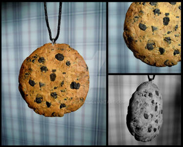 Cookie pendant