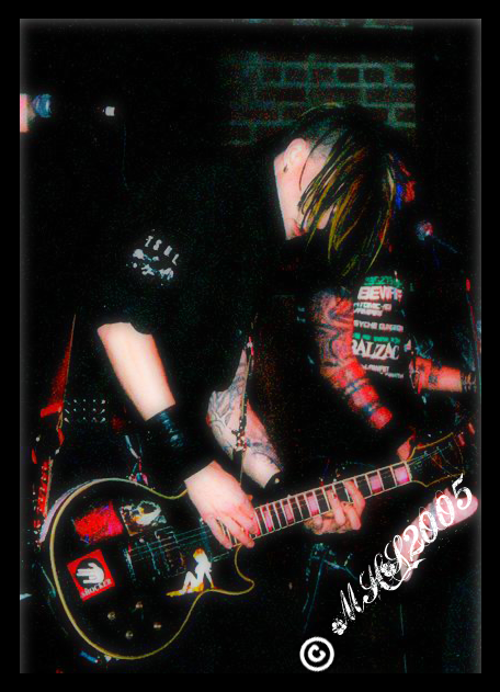 Trashlight Visions Guitarist