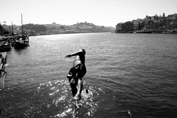 Jumping to Douro's River