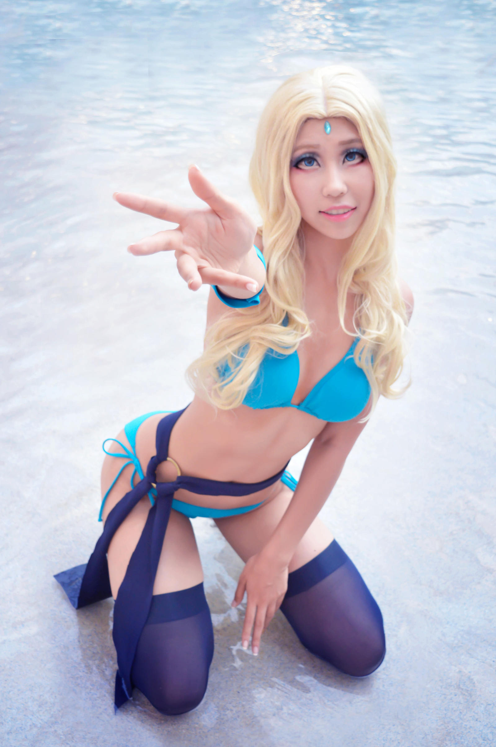 Crystal Maiden (swimsuit) [DotA2]