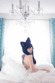 Ahri (Virgin Killer Sweater)