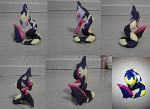 Seviper Sculpture by CharredPinappleTart