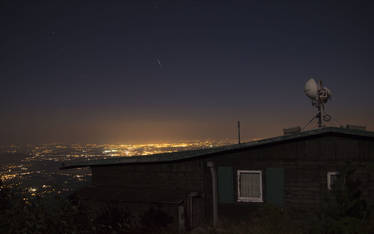 Perseids above the FM city