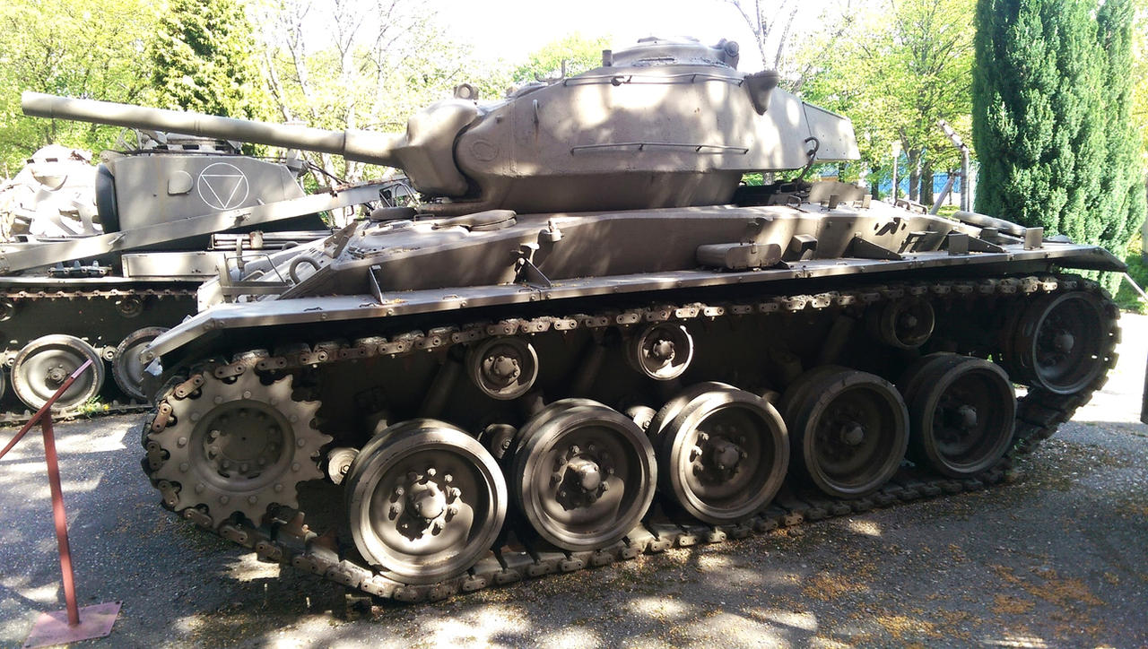 M 24 Chaffee