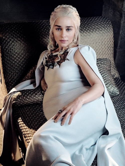 Daenerys Targaryen Belly 5