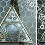 Magic triangle pendant