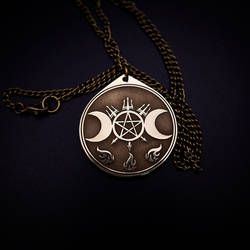 Hecate wheel Strophalos Witchcraft amulet