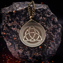 Triquetra symbol Rune Power amulet