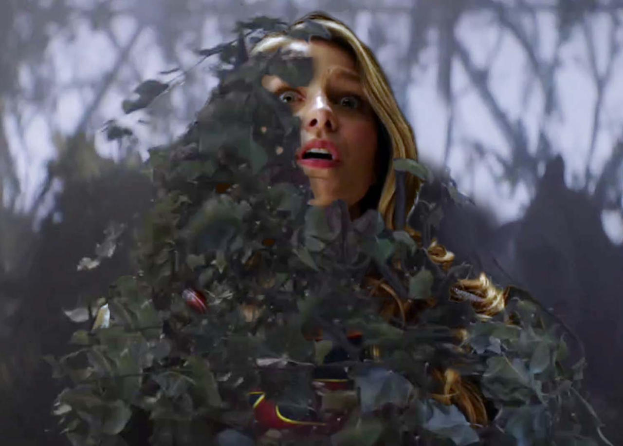 Supergirl in Ivys Trap 2