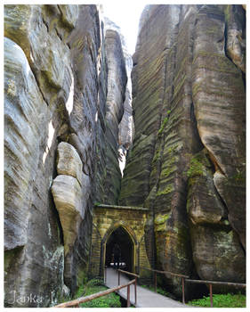 Gate to Hidden Kingdom