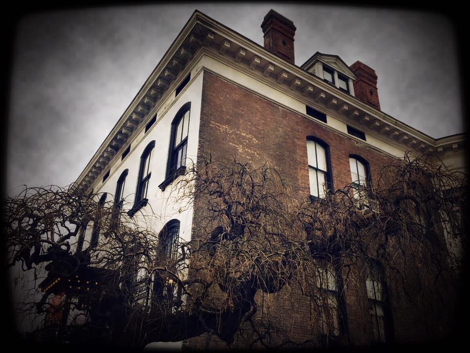 Lemp Mansion 8