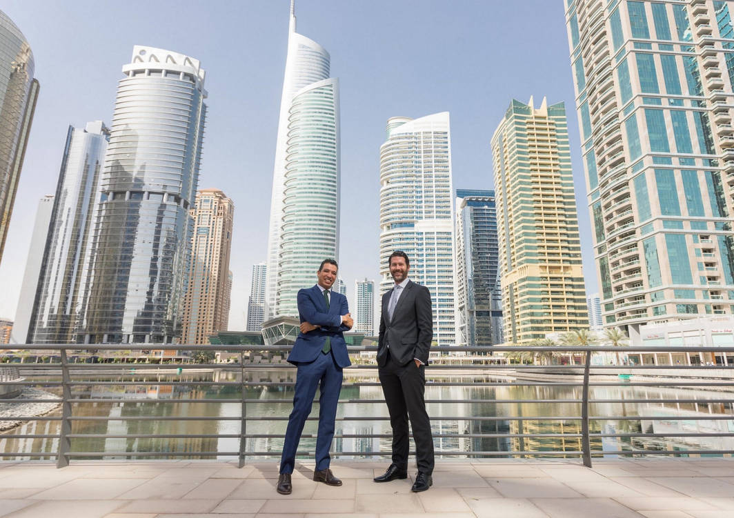 Зарегистрироваться дубай. Дубай. Бизнес в ОАЭ. Деловой Дубай. Предприниматель Дубаи.
