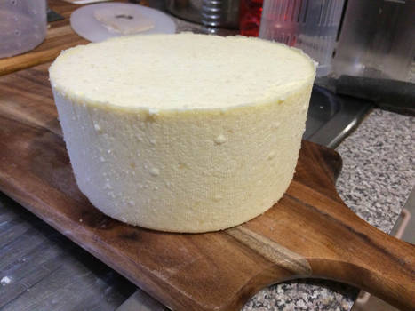 Cheese Making - Garlic Cheddar