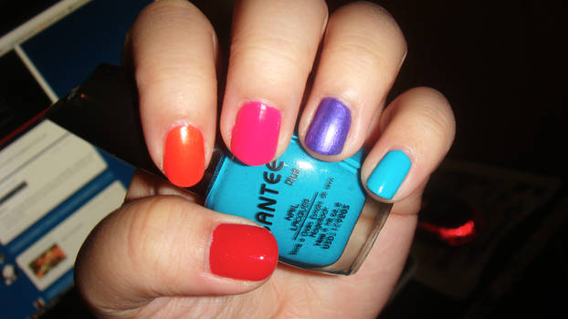 colored nails