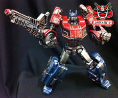 Transformers FOC : Optimus Prime Repaint 09