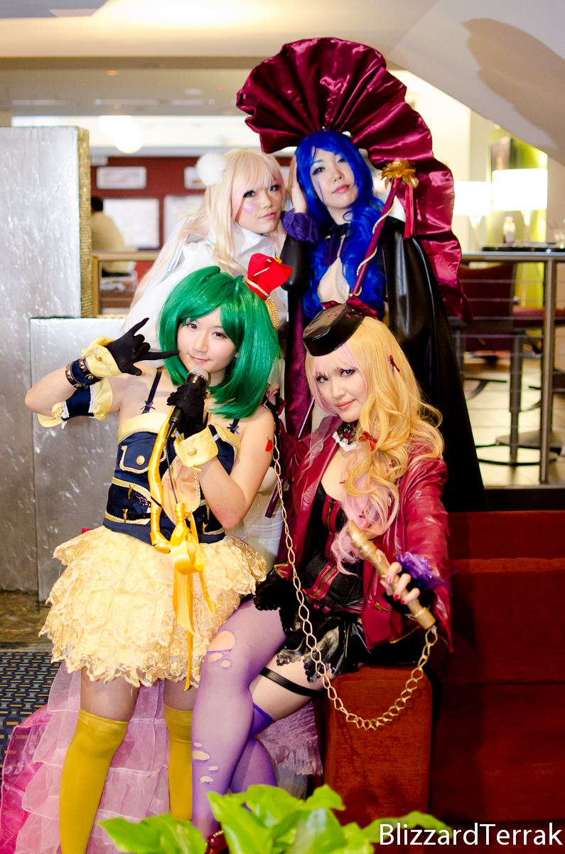 F12 - Macross Fontier Movie Cosplays