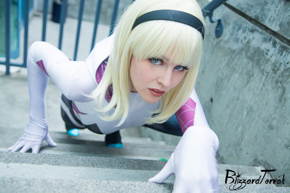 F15 - Spider-Gwen