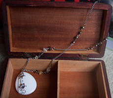 Silver Flower, White Stone Necklace
