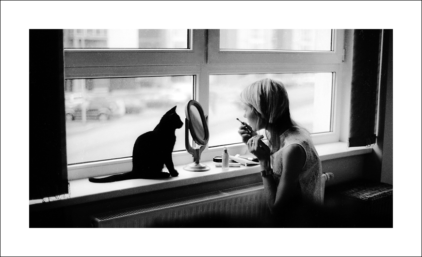 girl and the cat