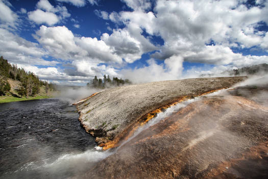 Hot Water spring  in Yellowstone