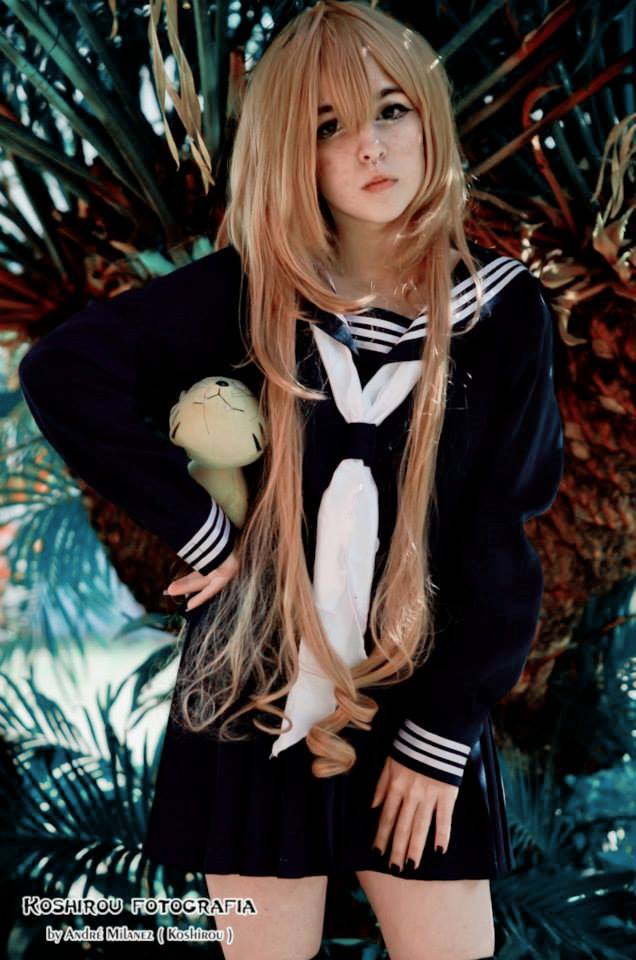 Taiga Aisaka cosplay.