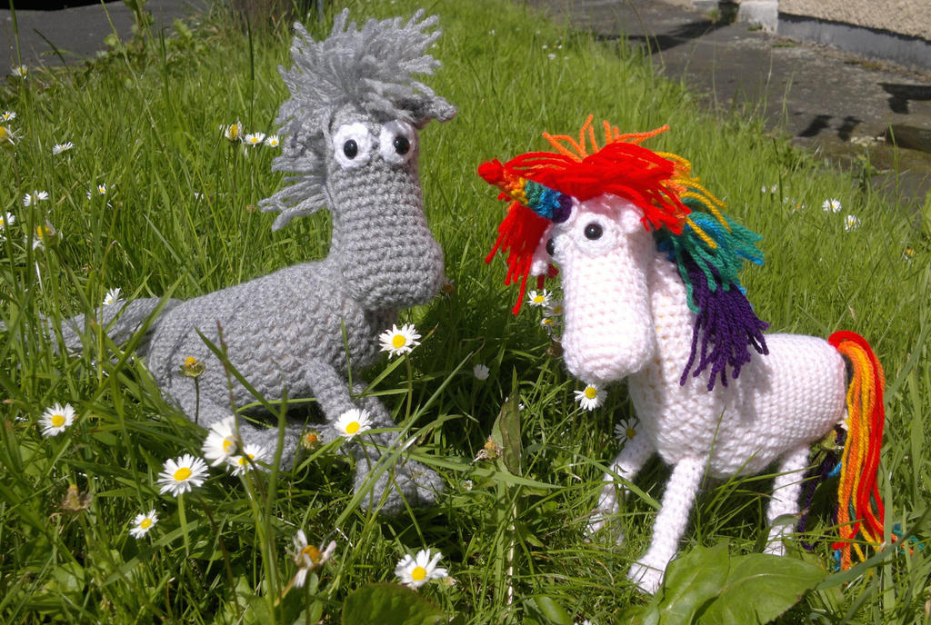 Rainbow Unicorn / Horse Crochet Pattern by RuthNorbury Rainbow Unicorn / Horse Crochet Pattern by RuthNorbury
