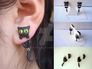 Black Cat Clinging Earrings