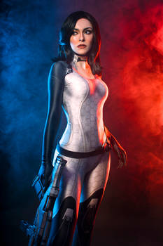 Miranda cosplay Mass Effect Legendary Edition