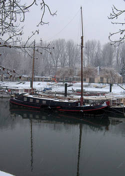 Winter boat