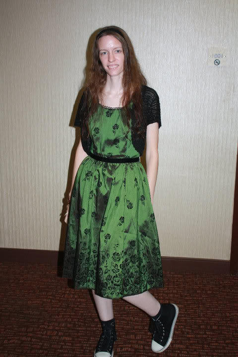 bella swan green birthday dress Bella Swan, Green Taffeta Rose Embellished Birthday Dress in The Twilight Saga New Moon<<<not much of a Twilight fan, but its a pretty dress